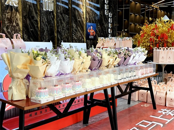 昌禾裝飾·女神節(jié)特輯｜以花為禮，以甜為伴，致敬每一位發(fā)光的你